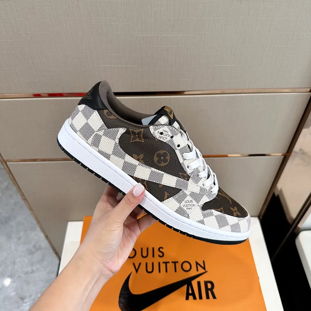 Men's shoes 💰p440 "*OUIS *UITTO* Nike" new original drawer box, co-branded low-top casual sneakers, this sneaker is completely made of denim canvas splicing leather, decorated with Louis Vuitton's iconic monogram and Damierl pattern with natural cowhide piping. The upper of this shoe combines LV’s most classic Monogram and Damier elements, giving it a sense of luxury and recognition! Size: 38-45